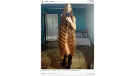 Рускиня се превърна в сензация, не е постригвала косата си от 13 години