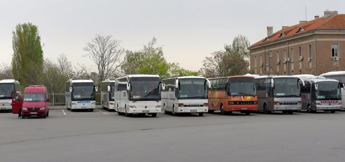 Нова организация на автобусните линии предвижда проект на наредба